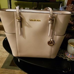 Brand new large leather Michael Kors Soft Pink bag